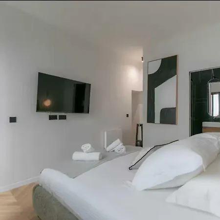 Appartement Stunning - 4br 8p - Gare De L'est *