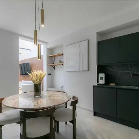 Stunning - 4br 8p - Gare De L'est Appartement