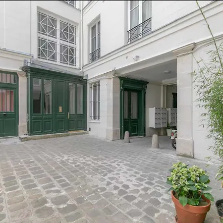 Appartement Stunning - 4br 8p - Gare De L'est *