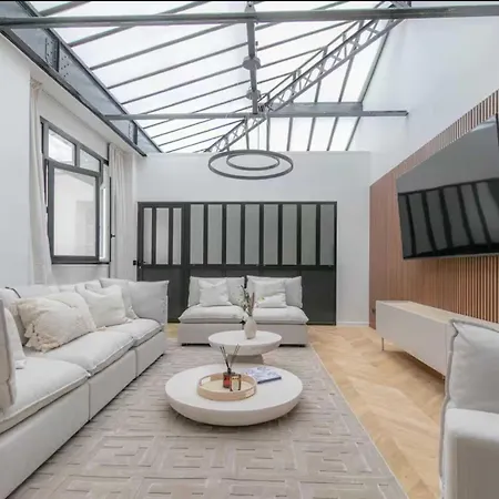 Appartement Stunning - 4br 8p - Gare De L'est Parijs