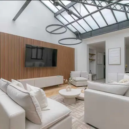 Appartement Stunning - 4br 8p - Gare De L'est *